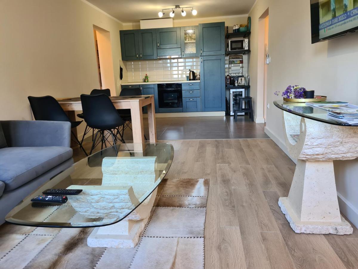 Apartman Monte Zaro Park Pula Eksteriør billede